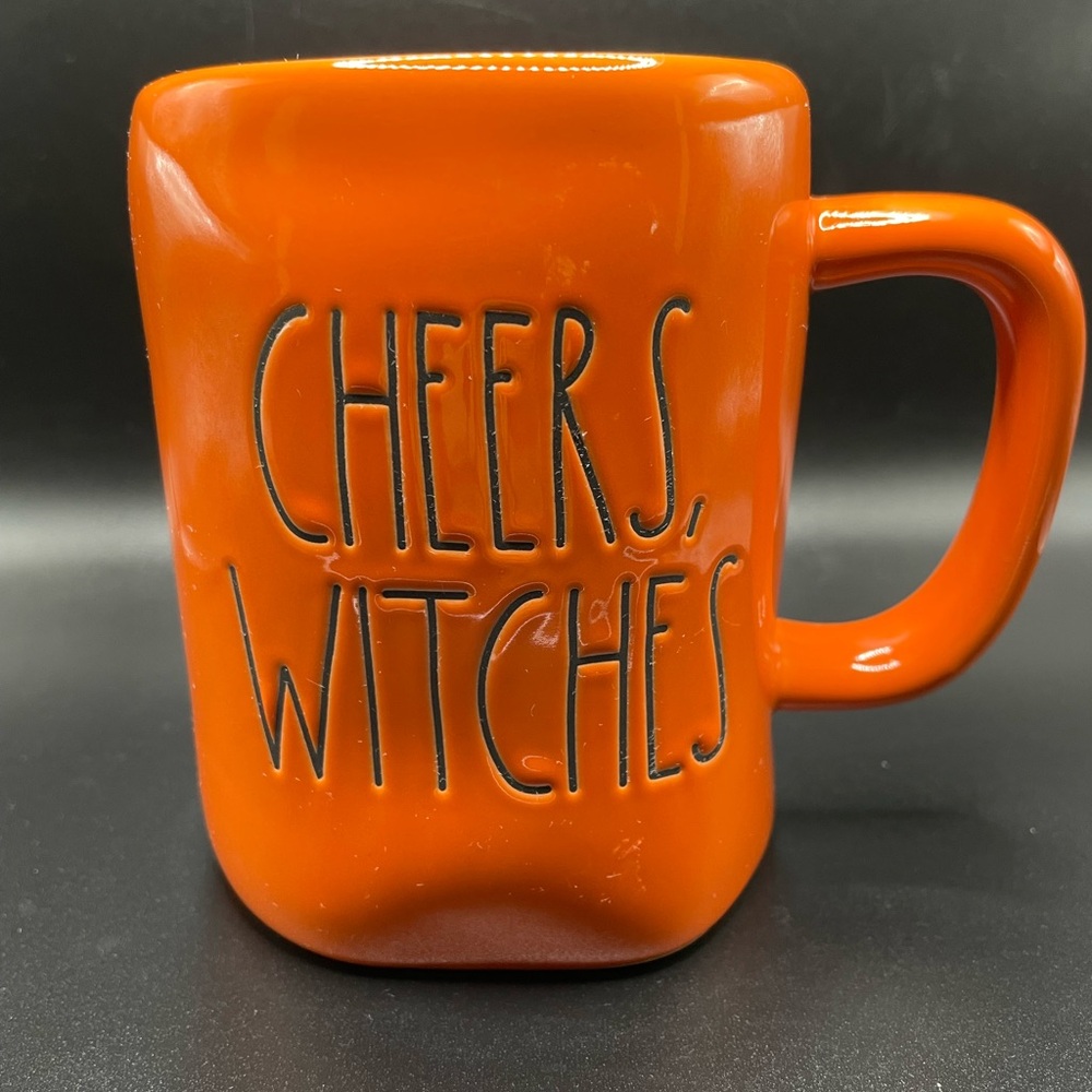 Rae Dunn coffee tea mug Orange 18 oz mug great all year long excellent condition